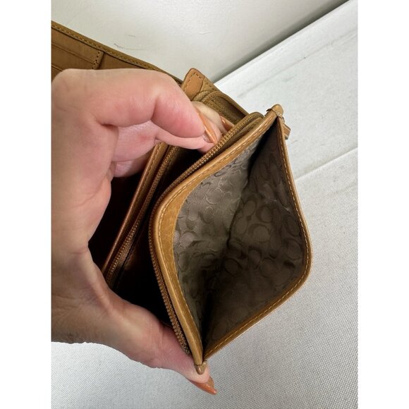 Vintage Coach Womens Tan Leather Wallet Moneyfold Zip Pocket Classic Western - Picture 9 of 16